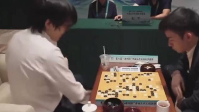 柯洁胜率1%下出神之一手逆转，笑称给别人留机会